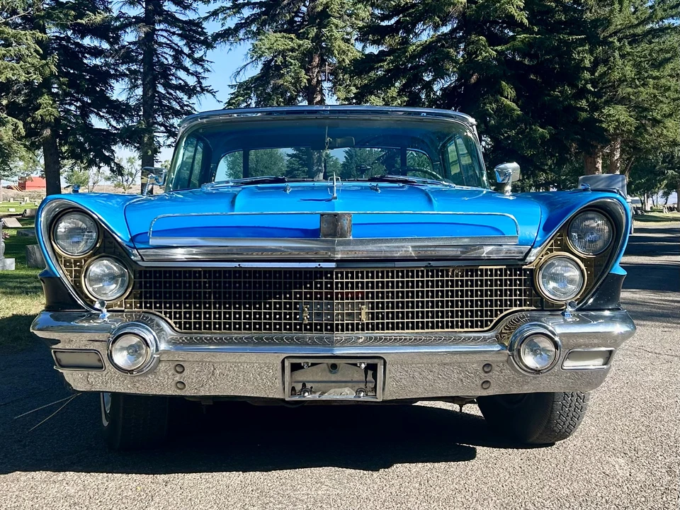 1960 Lincoln Continental Mark Series - Image 7 of 31