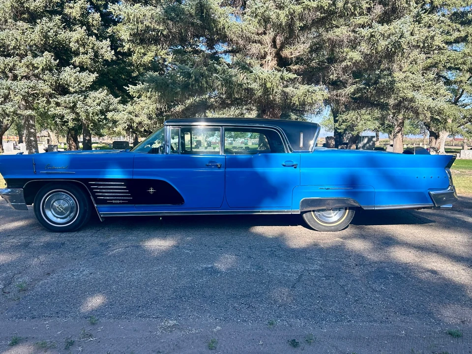 1960 Lincoln Continental Mark Series - Image 13 of 31