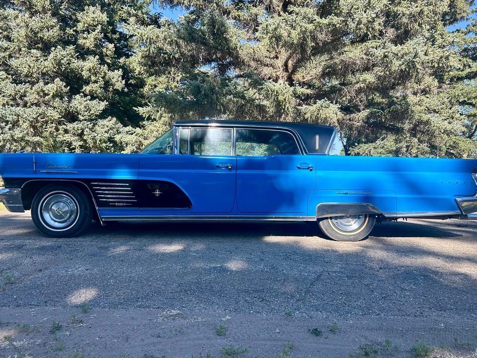 1960 Lincoln Continental Mark Series - Image 15 of 31