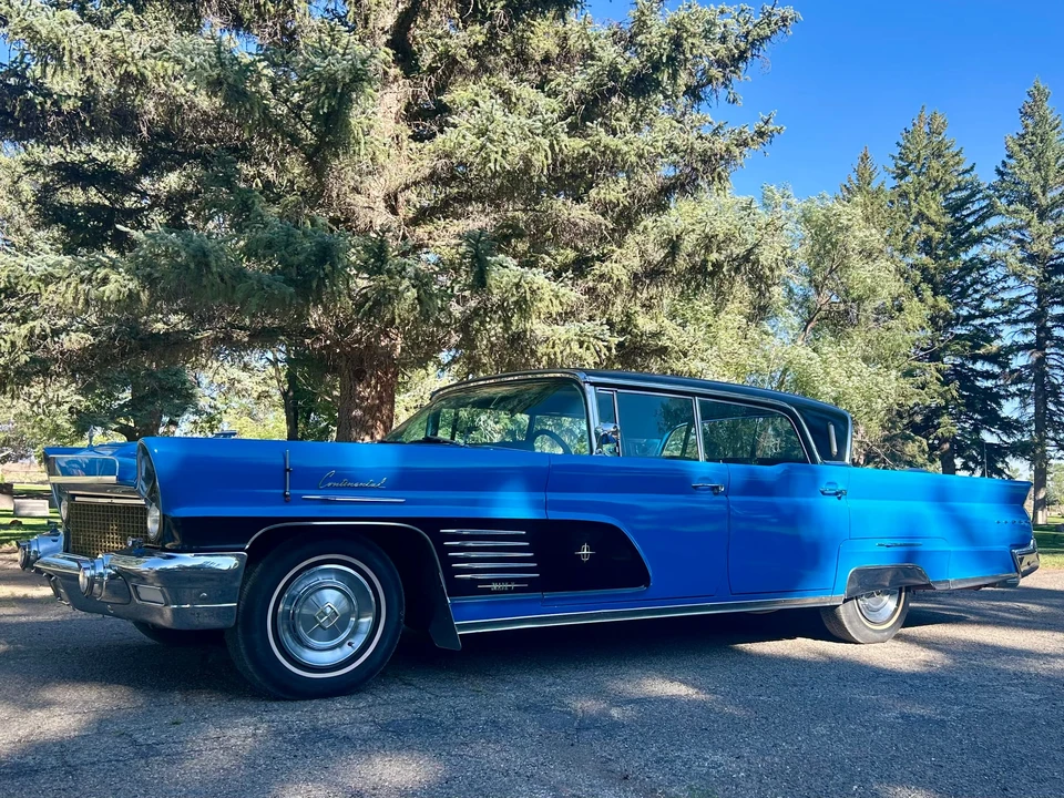 1960 Lincoln Continental Mark Series - Image 12 of 31