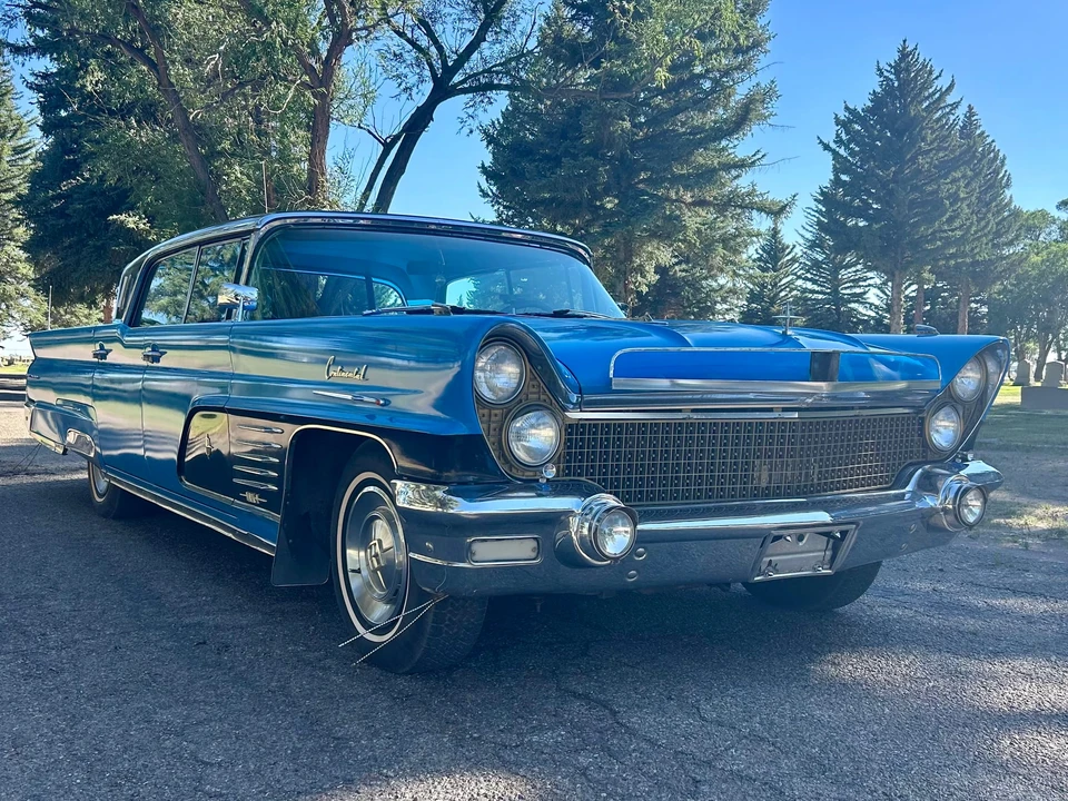 1960 Lincoln Continental Mark Series - Image 27 of 31