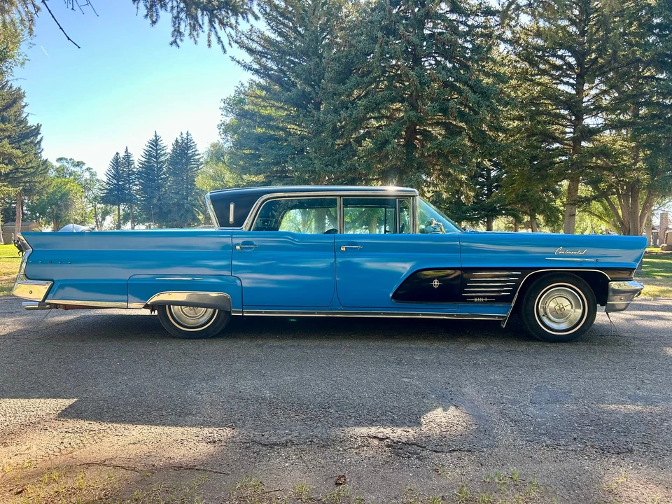 1960 Lincoln Continental Mark Series - Image 23 of 31