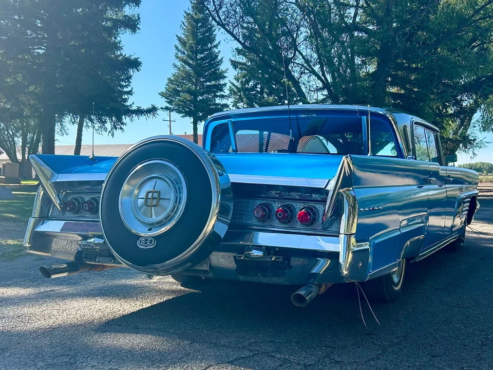 1960 Lincoln Continental Mark Series - Image 21 of 31