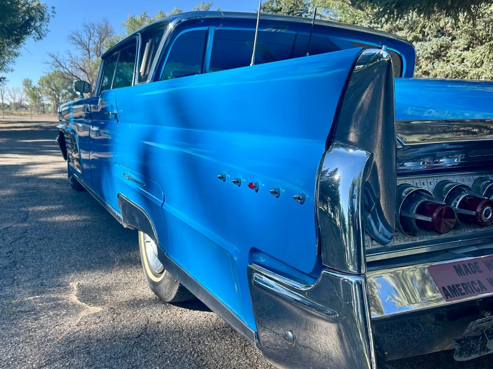 1960 Lincoln Continental Mark Series - Image 29 of 31