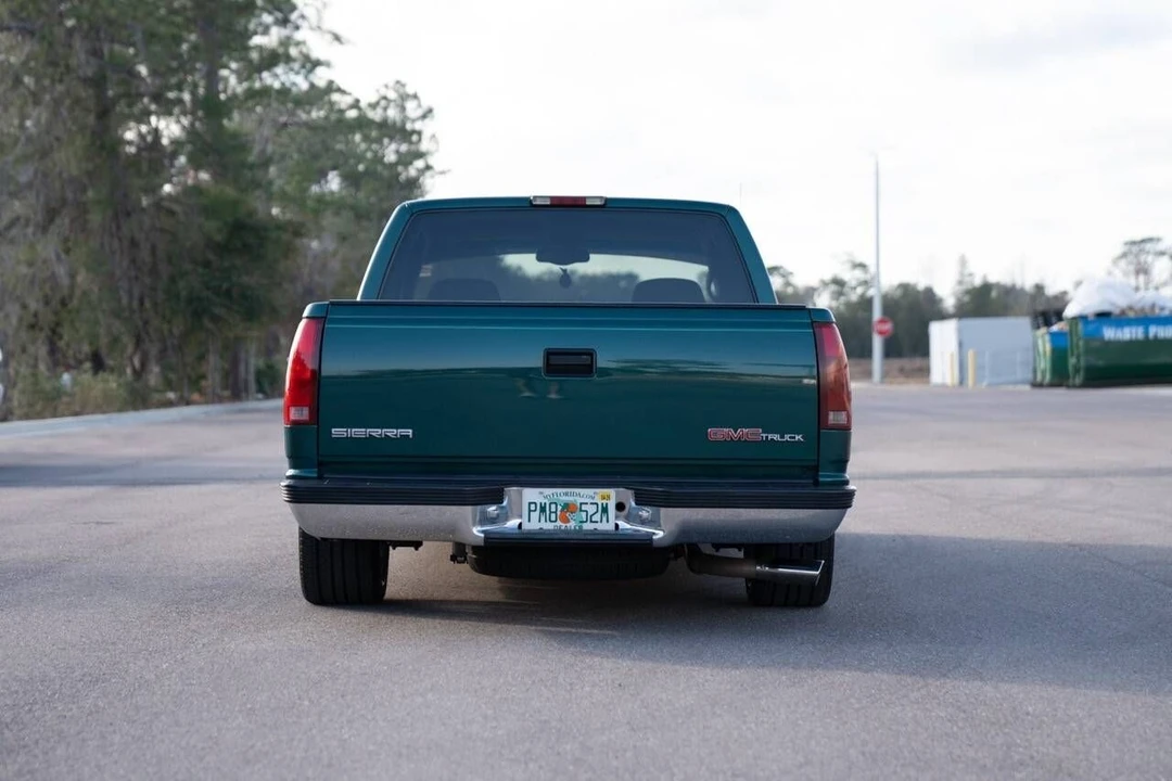 1997 GMC Sierra 1st Gen - Image 5 of 11