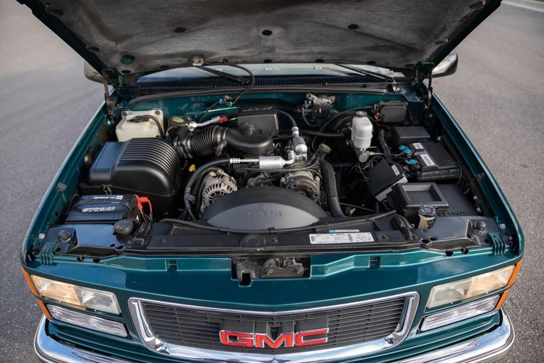 1997 GMC Sierra 1st Gen - Image 3 of 11
