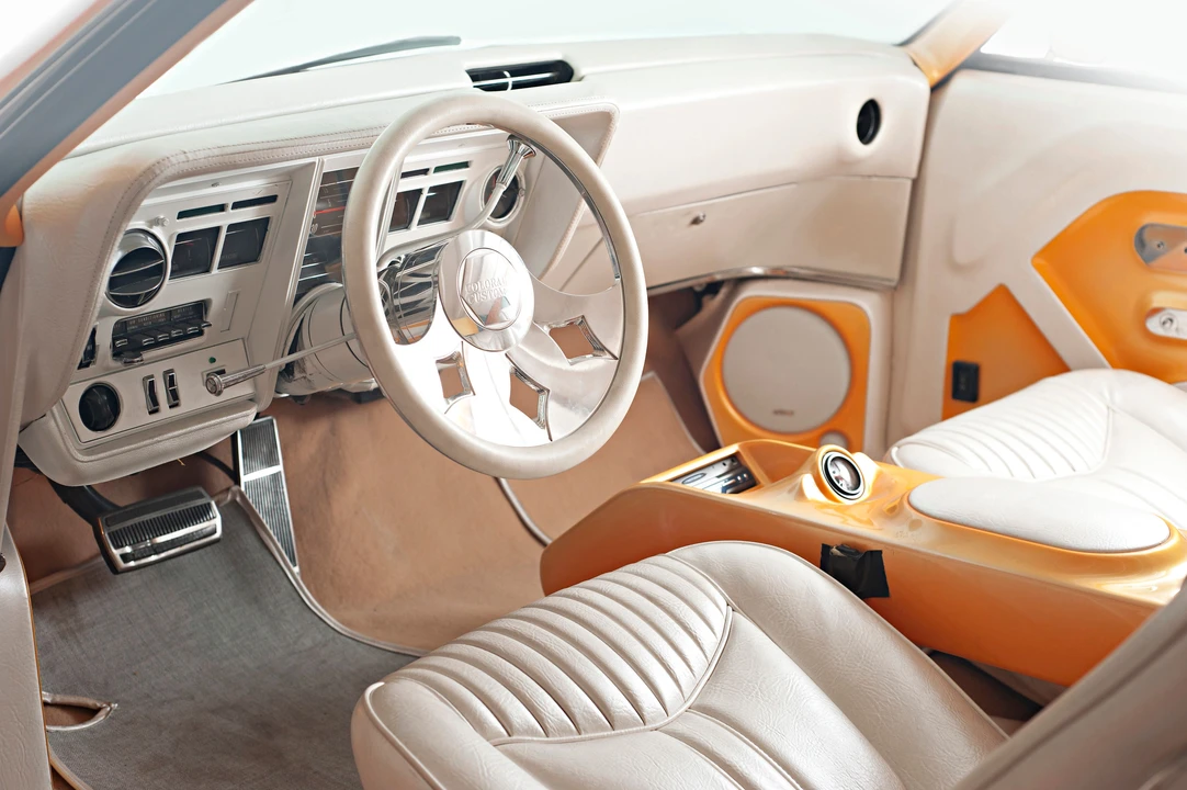 1968 Oldsmobile Toronado - Image 2 of 11