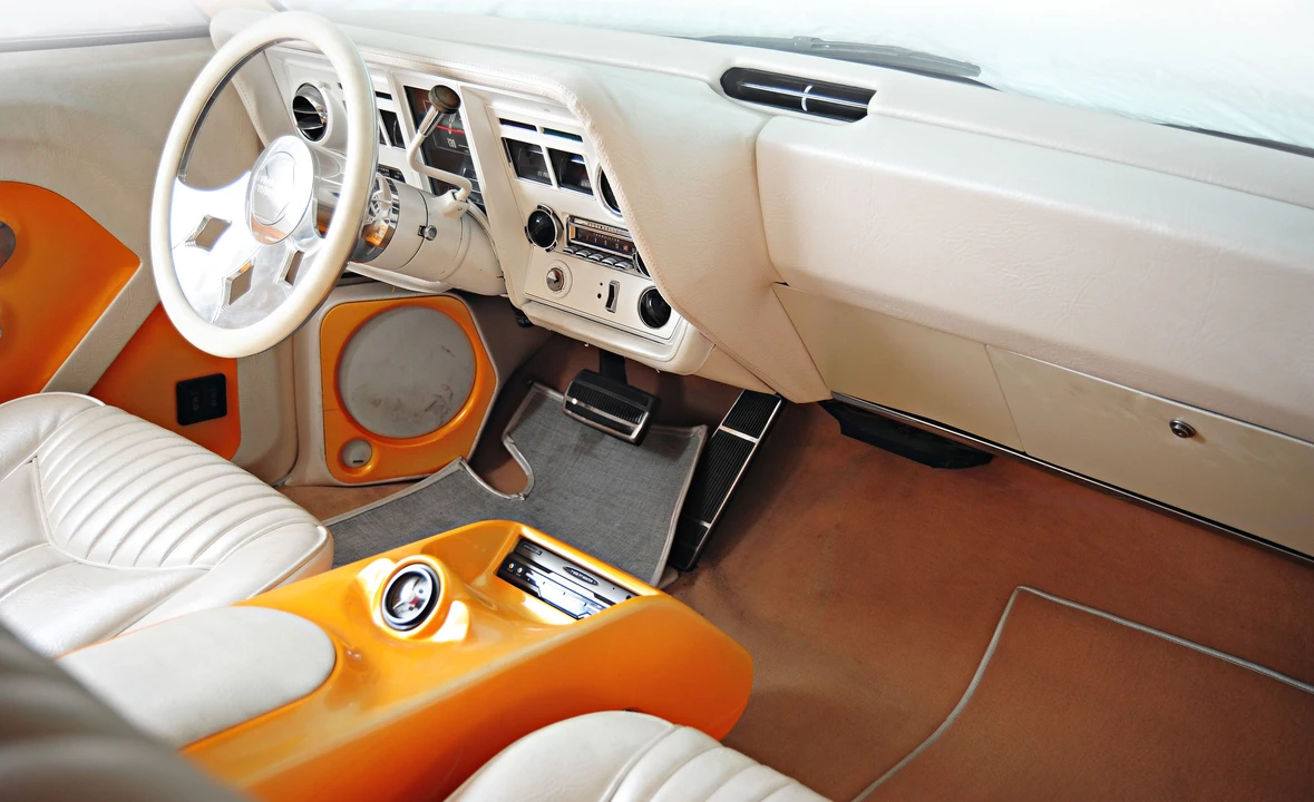 1968 Oldsmobile Toronado - Image 9 of 11