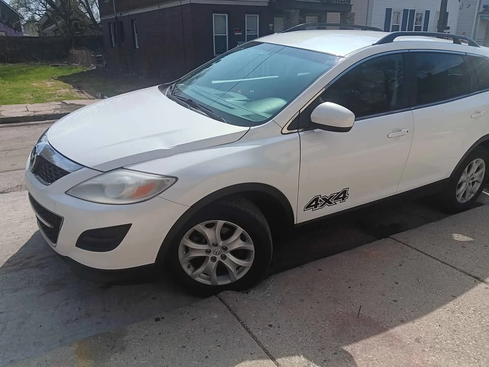 2011 Mazda CX-9 - Image 2 of 11