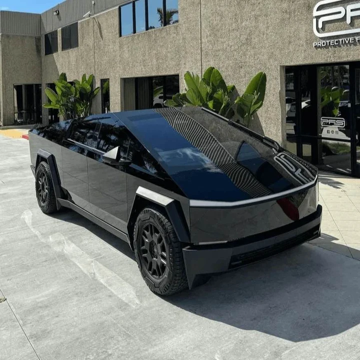 Tesla Cybertruck - Image 6 of 9