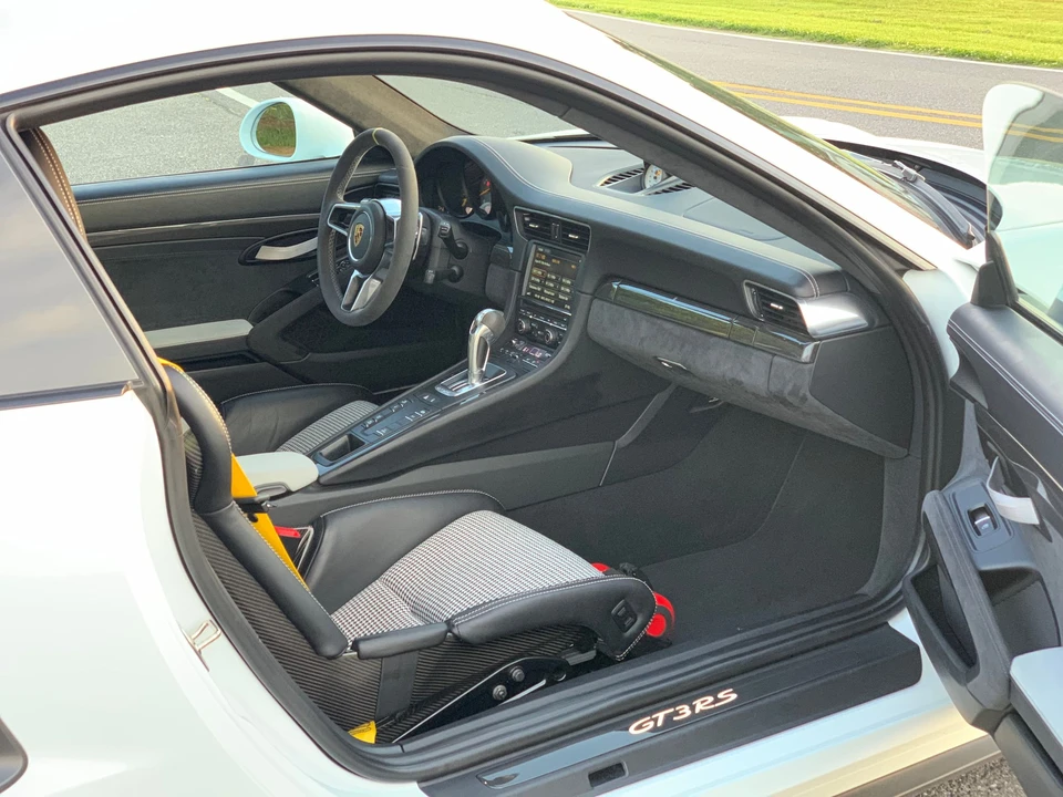 2016 Porsche 991 GT3 RS - Image 15 of 26