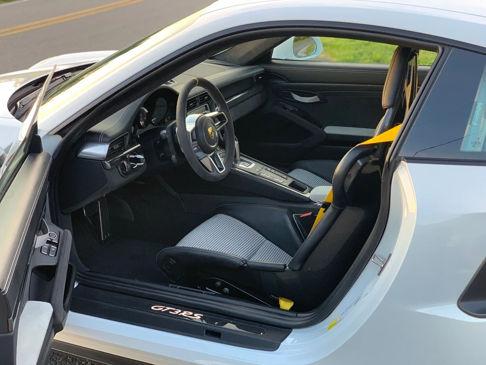2016 Porsche 991 GT3 RS - Image 13 of 26