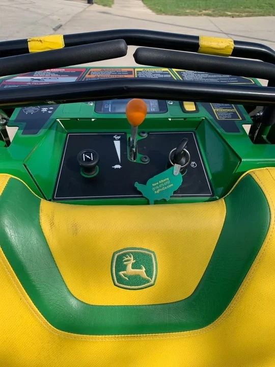 John Deere - Image 7 of 9