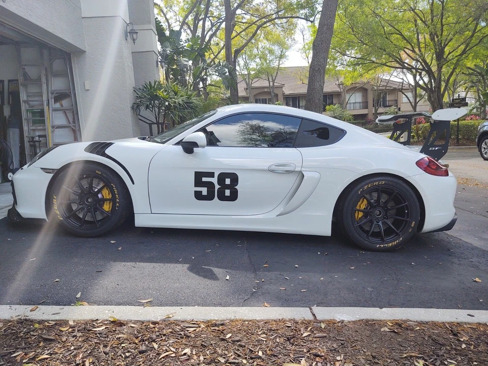 2016 Porsche 981 Cayman GTS - Image 3 of 11