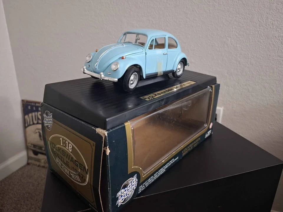 Parts & Memorabilia Scale Models - Image 3 of 4