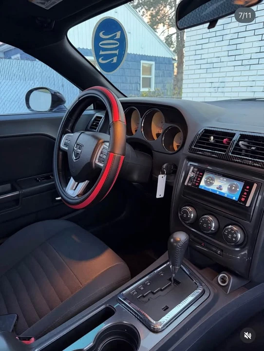 2012 Dodge Challenger 3rd Gen - Image 7 of 10