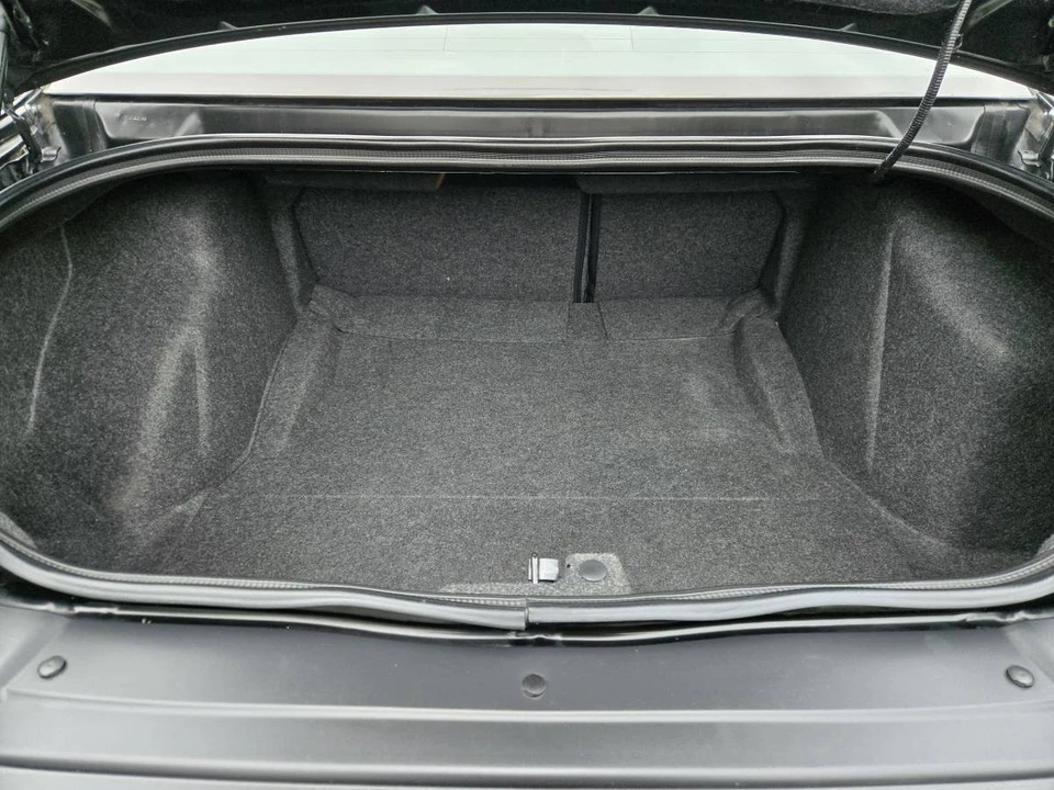 2021 Dodge Challenger 3rd Gen - Image 16 of 18