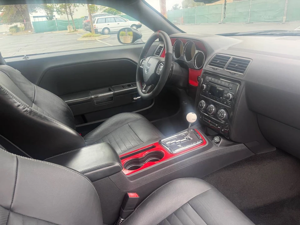 2011 Dodge Challenger 3rd Gen - Image 11 of 15