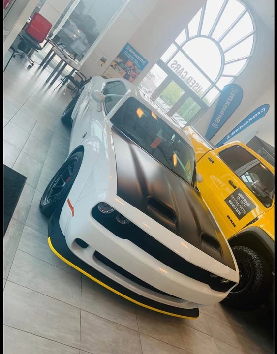 2023 Dodge Challenger SRT Hellcat 3rd Gen - Image 9 of 9