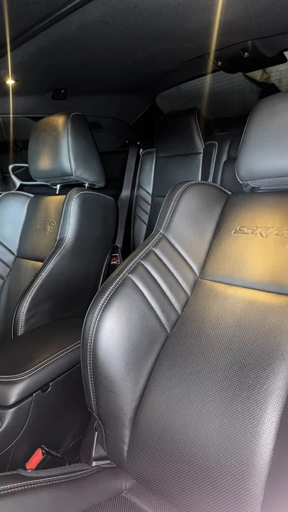 2023 Dodge Challenger SRT Hellcat 3rd Gen - Image 8 of 9