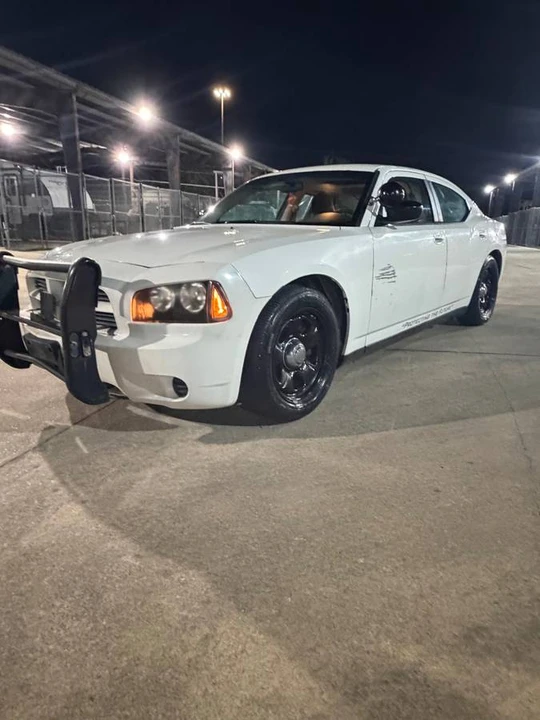 2009 Dodge Charger 6th Gen - Image 3 of 8