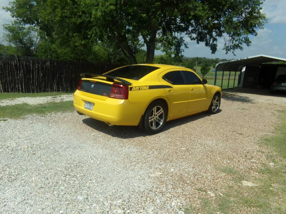 2006 Dodge Charger 6th Gen - Image 5 of 10