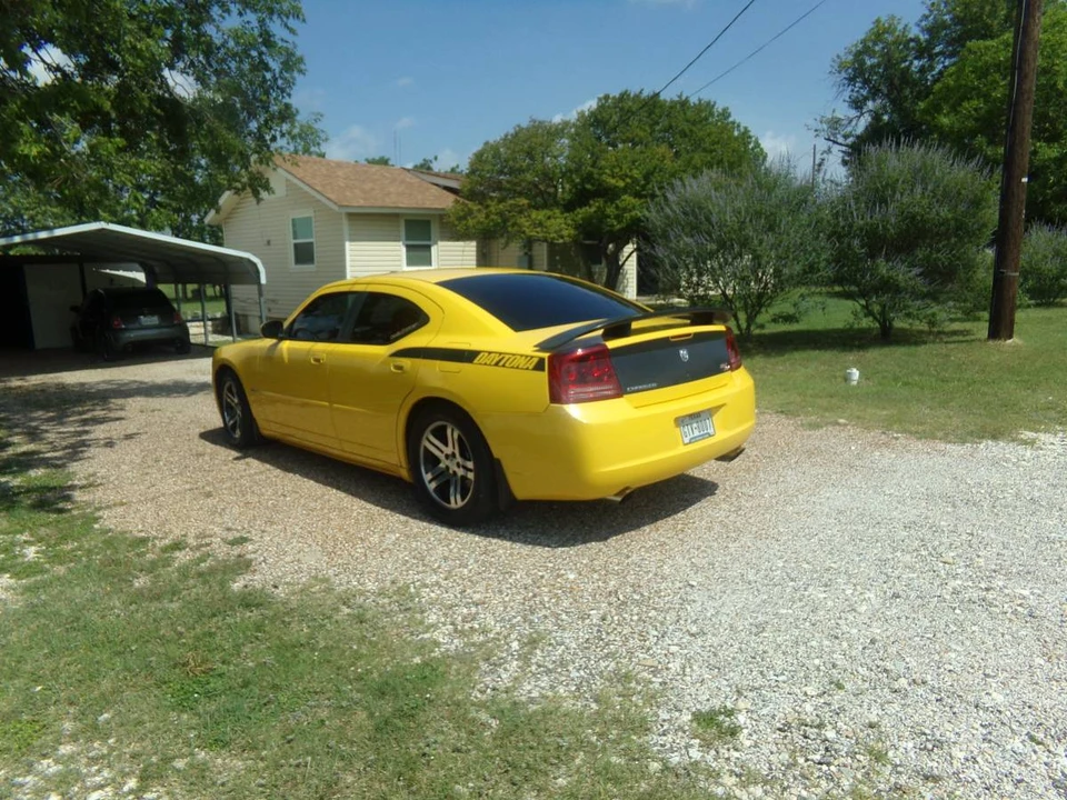 2006 Dodge Charger 6th Gen - Image 4 of 10