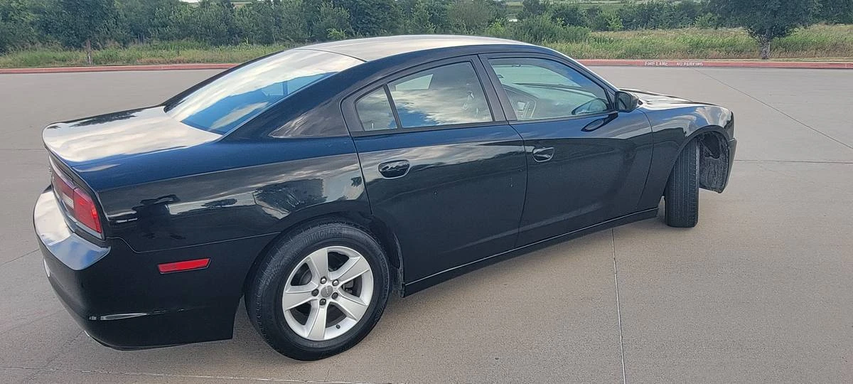 2015 Dodge Charger 7th Gen - Image 5 of 14
