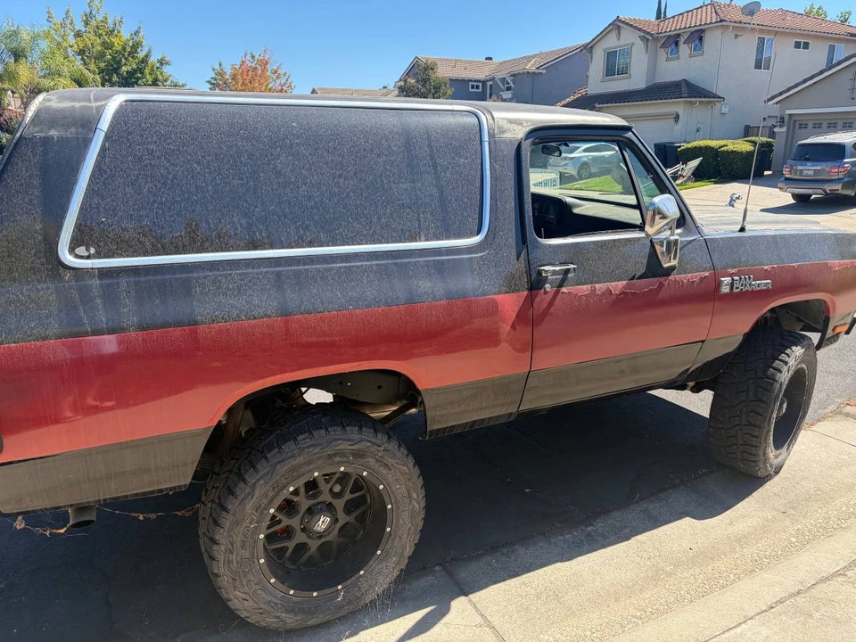 1990 Dodge Ramcharger - Image 2 of 7