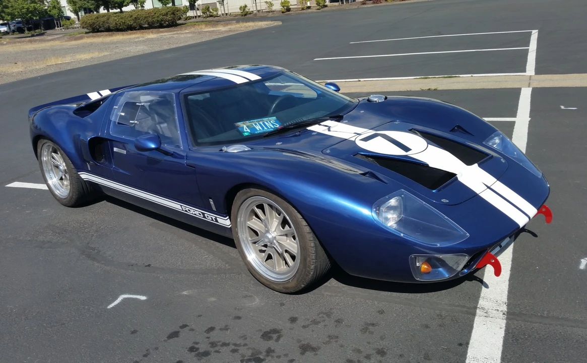 Ford Replica - Image 1 of 31