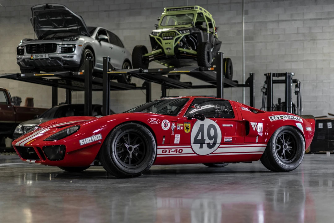 Ford Replica - Image 3 of 31