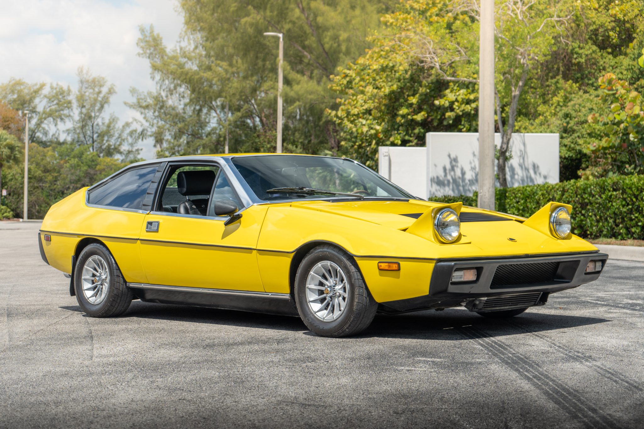 1977 Lotus Eclat 4-Speed