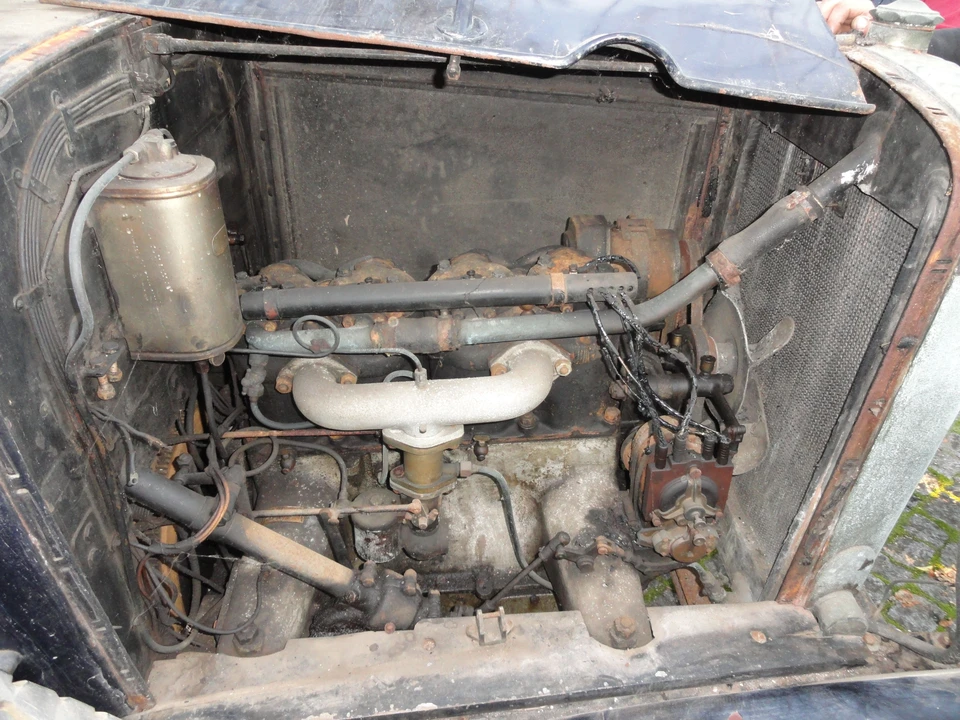 Daimler - Image 12 of 14