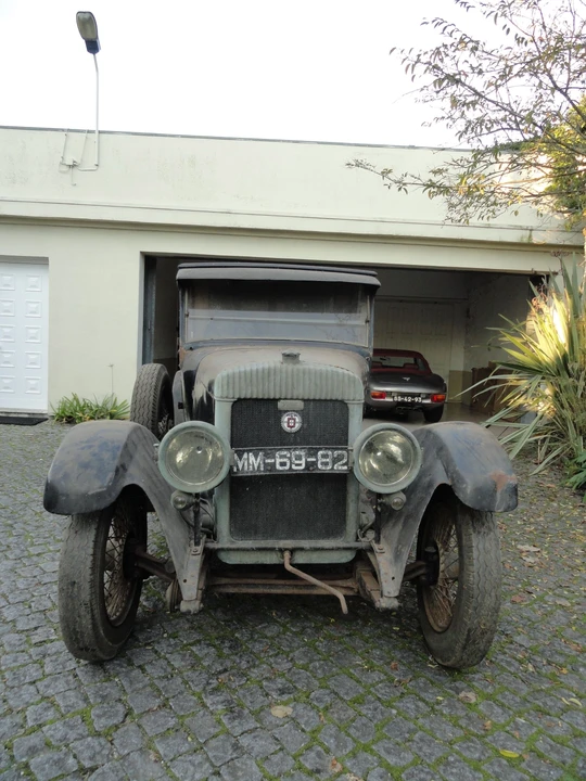 Daimler - Image 5 of 14