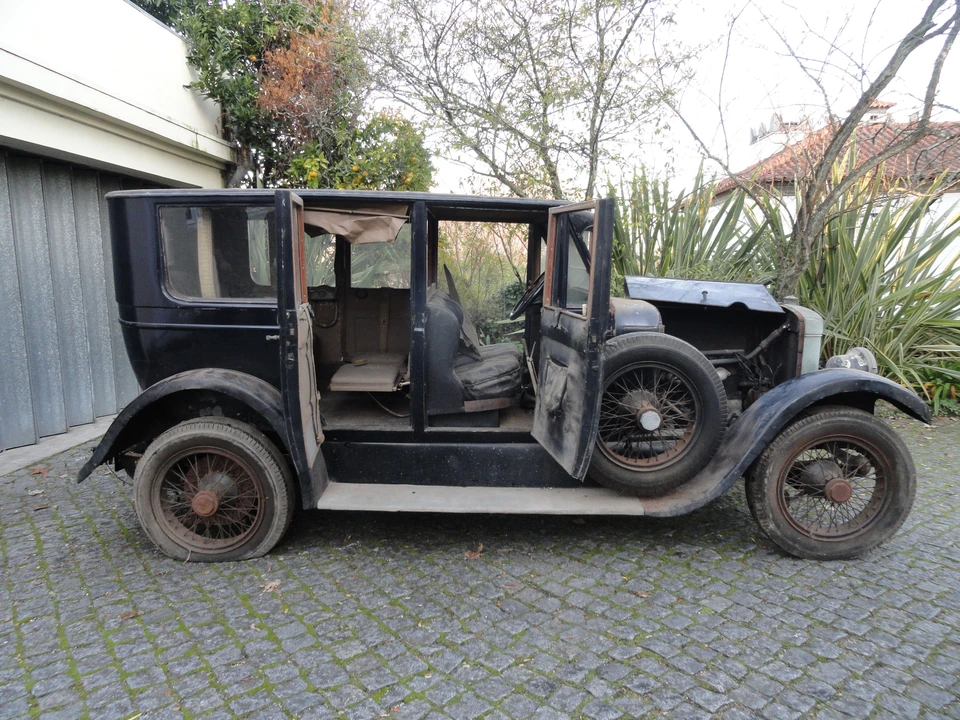 Daimler - Image 4 of 14