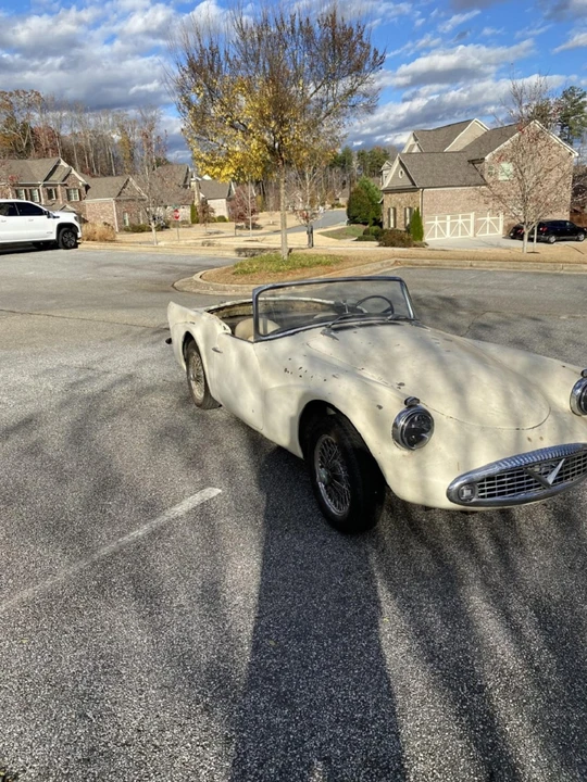Daimler SP250 - Image 4 of 31