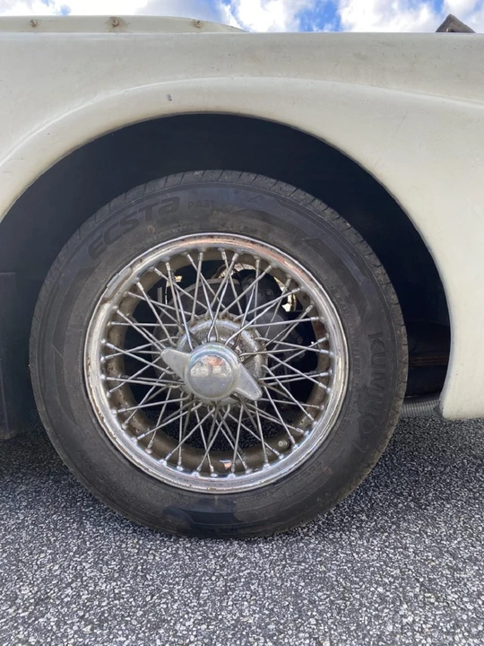 Daimler SP250 - Image 16 of 31