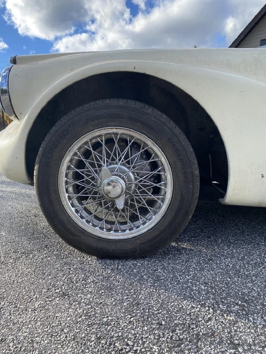 Daimler SP250 - Image 15 of 31