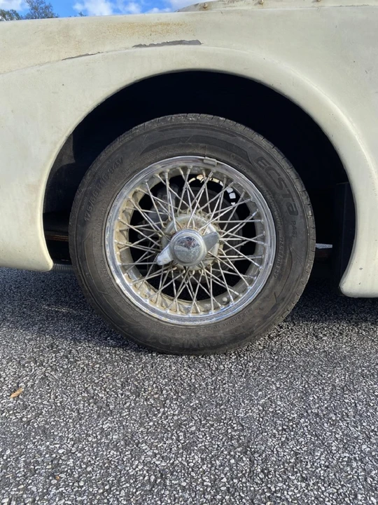 Daimler SP250 - Image 17 of 31