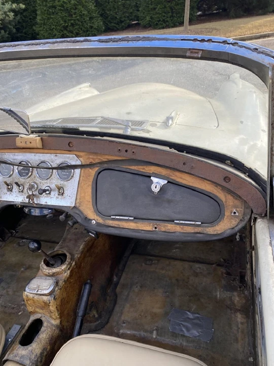 Daimler SP250 - Image 30 of 31