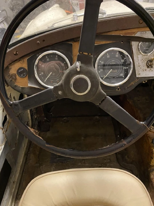 Daimler SP250 - Image 24 of 31