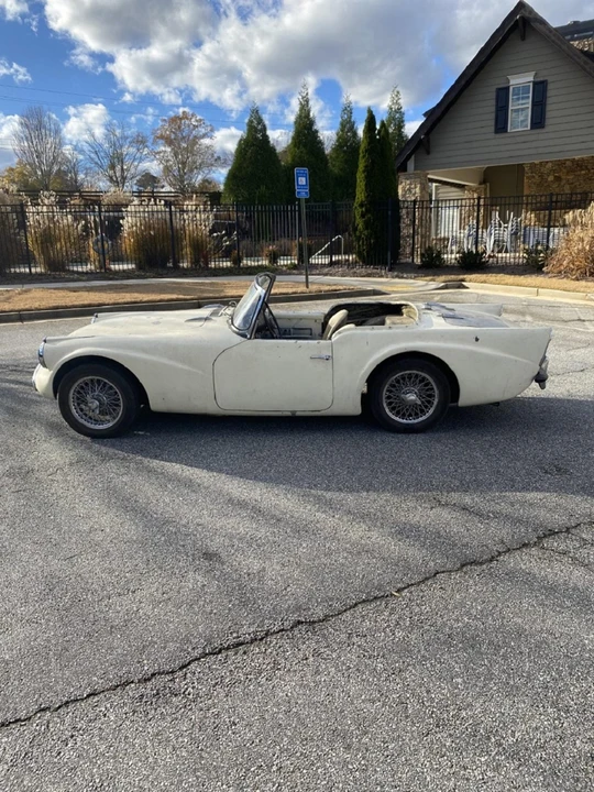 Daimler SP250 - Image 9 of 31