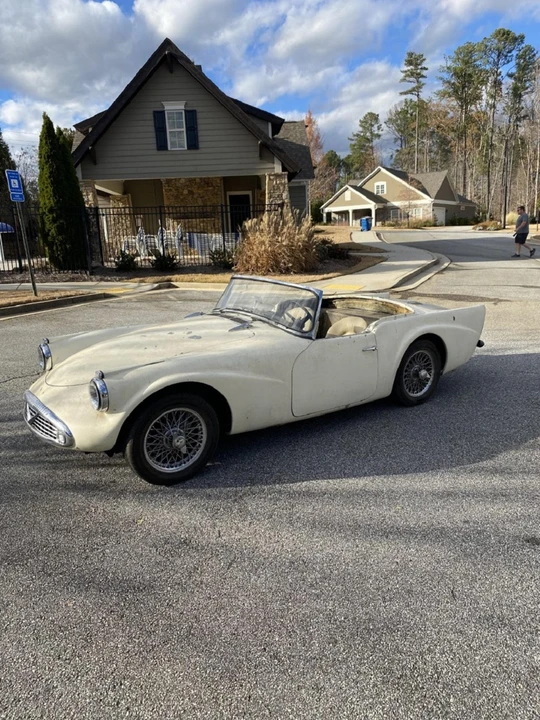 Daimler SP250 - Image 2 of 31