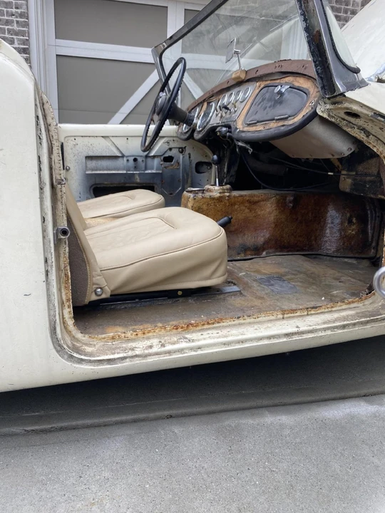 Daimler SP250 - Image 22 of 31