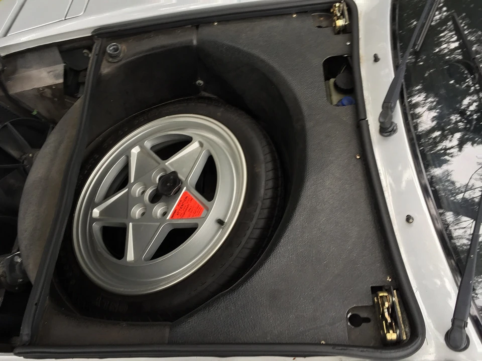 1987 Ferrari 328 GTS - Image 22 of 31