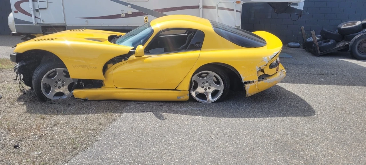 2002 Dodge Viper GTS 2nd Gen - Image 2 of 7