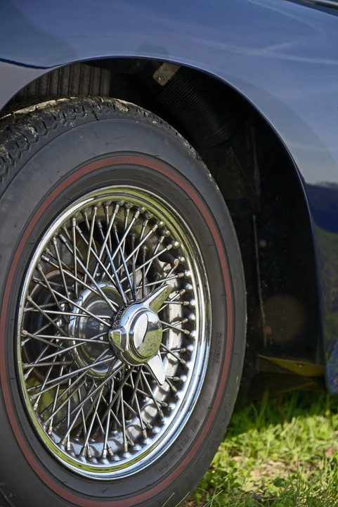 Aston Martin DB6 Vantage - Image 28 of 28