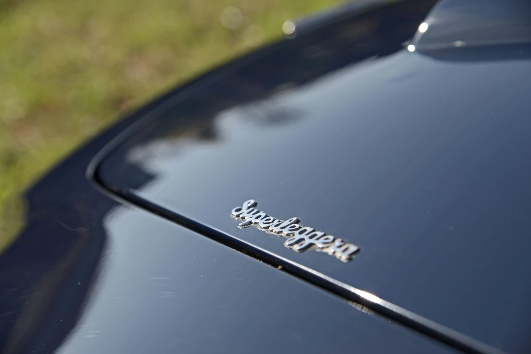 Aston Martin DB6 Vantage - Image 21 of 28