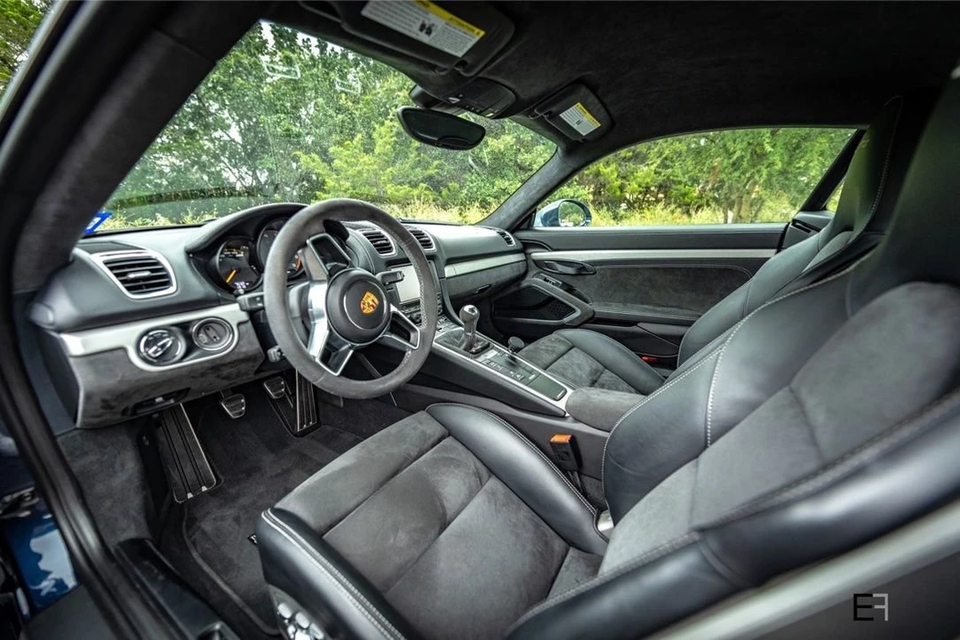 2016 Porsche 981 Cayman GT4 - Image 13 of 25