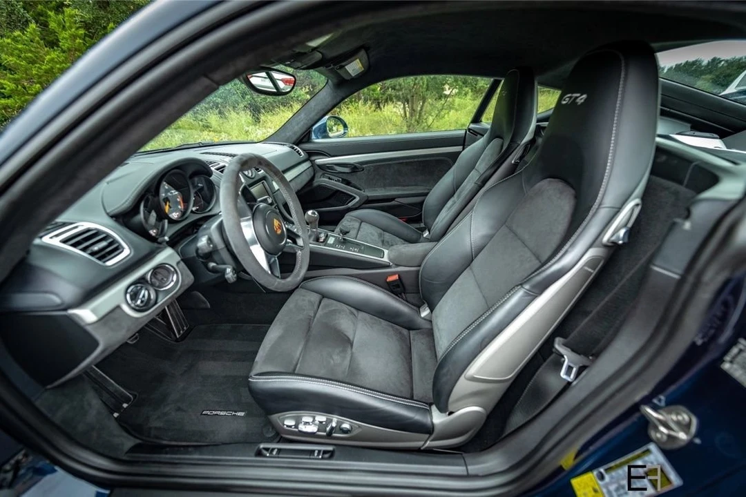 2016 Porsche 981 Cayman GT4 - Image 14 of 25